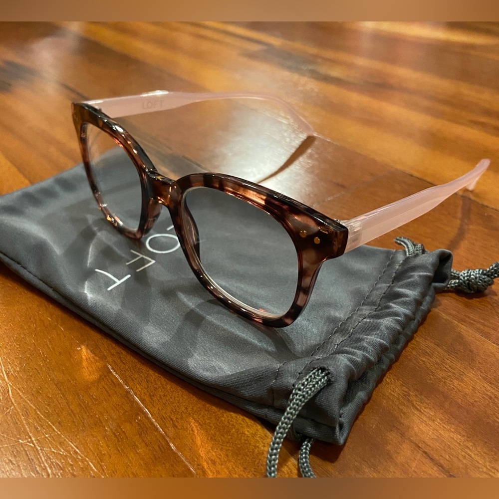 Loft Plastic frame reading glasses +2.00